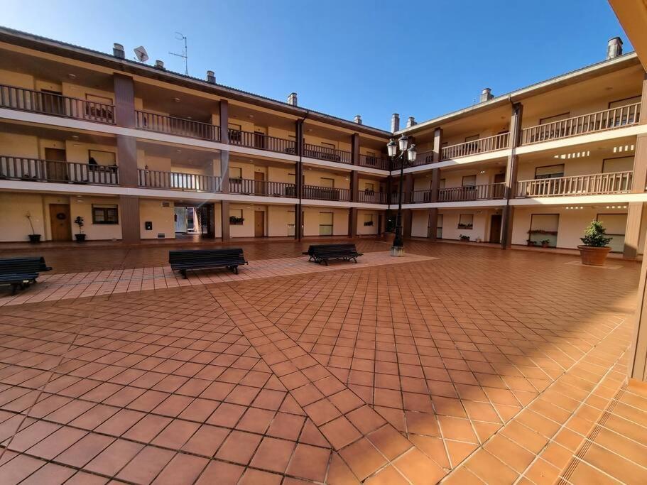 13B01 Apartamento Con Terraza Y Garaje Ribadesella Luaran gambar