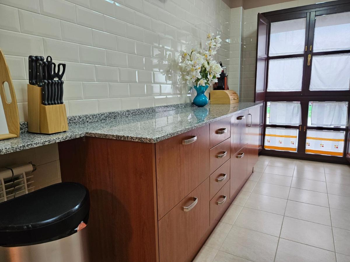 13B01 Apartamento Con Terraza Y Garaje Ribadesella Luaran gambar