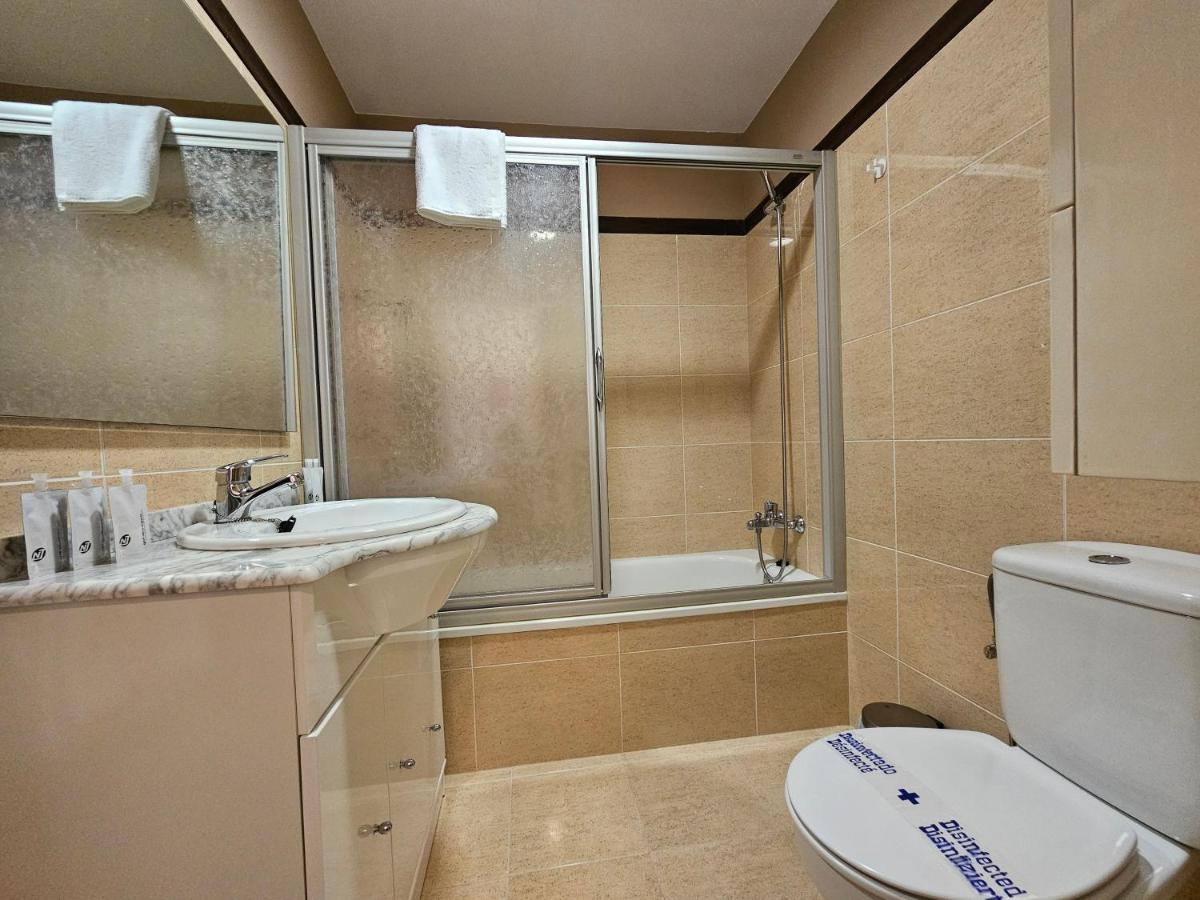 13B01 Apartamento Con Terraza Y Garaje Ribadesella Luaran gambar