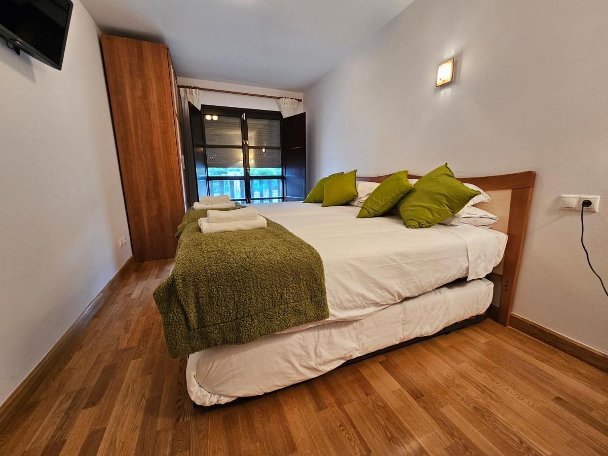 13B01 Apartamento Con Terraza Y Garaje Ribadesella Luaran gambar